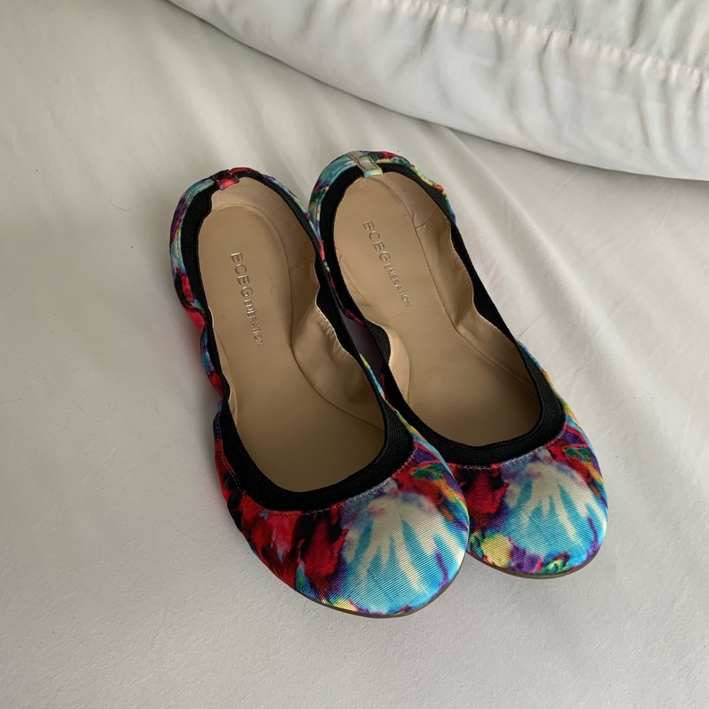 Shoes - Picture 5 of 6